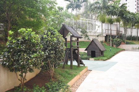 Apartamento para alugar com 211m², 3 quartos e 3 vagasPlayground