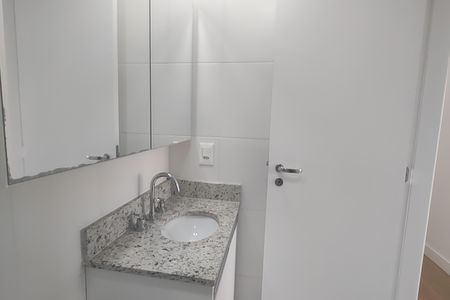 Apartamento para alugar com 65m², 2 quartos e 2 vagasBanheiro da Suíte