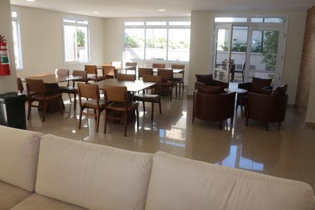 Apartamento para alugar com 65m², 2 quartos e 2 vagasÁrea comum - Salão de festas