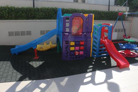 Apartamento para alugar com 65m², 2 quartos e 2 vagasÁrea comum - Playground