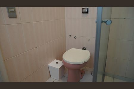 Casa para alugar com 175m², 6 quartos e 3 vagasBanheiro da Suíte