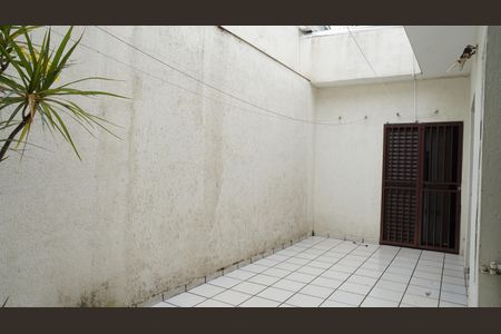 Casa para alugar com 175m², 6 quartos e 3 vagasQuintal