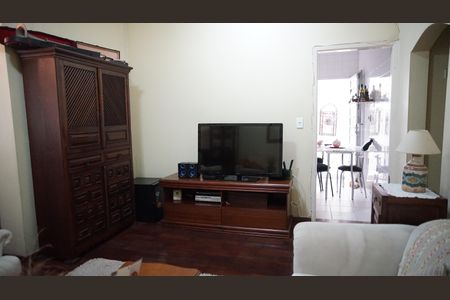 Sala de casa para alugar com 6 quartos, 175m² em Jardim Maia, Guarulhos