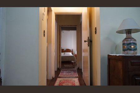 Casa para alugar com 175m², 6 quartos e 3 vagasCorredor