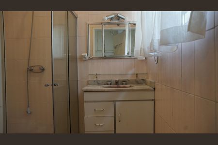 Casa para alugar com 175m², 6 quartos e 3 vagasBanheiro da Suíte