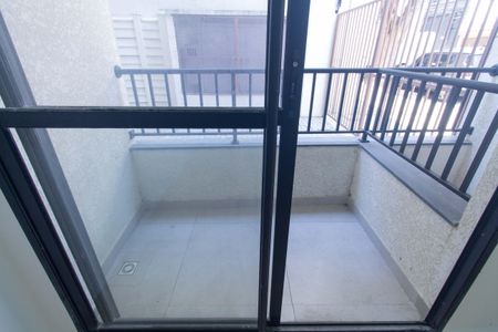 Varanda de kitnet/studio para alugar com 0 quarto, 25m² em Ipiranga, São Paulo