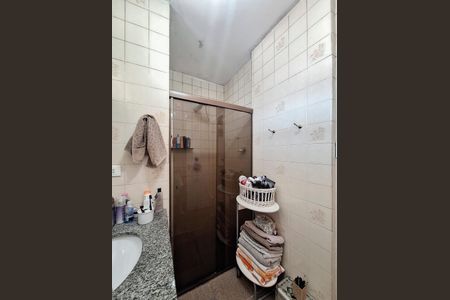 Apartamento à venda com 75m², 2 quartos e sem vagaBanheiro