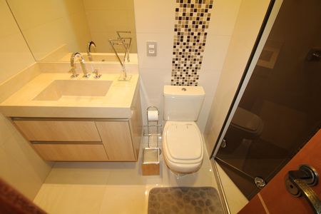 Apartamento para alugar com 100m², 3 quartos e 2 vagasBanheiro social