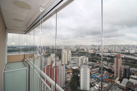 Apartamento para alugar com 100m², 3 quartos e 2 vagasVaranda da Suíte