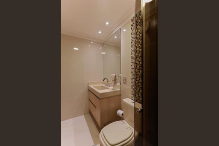 Apartamento para alugar com 98m², 3 quartos e 2 vagas Apartamento para alugar com 98m², 3 quartos e 2 vagasBanheiro social