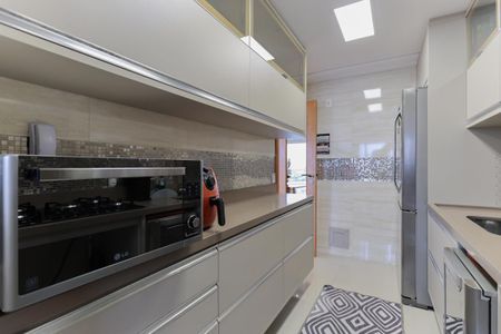 Apartamento para alugar com 98m², 3 quartos e 2 vagas Apartamento para alugar com 98m², 3 quartos e 2 vagasCozinha