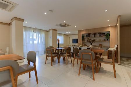 Apartamento para alugar com 98m², 3 quartos e 2 vagas Apartamento para alugar com 98m², 3 quartos e 2 vagasÁrea comum - Salão de festas