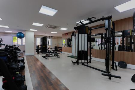 Apartamento para alugar com 98m², 3 quartos e 2 vagas Apartamento para alugar com 98m², 3 quartos e 2 vagasÁrea comum - Academia