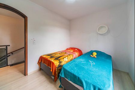 Casa à venda com 240m², 4 quartos e 6 vagas Casa à venda com 240m², 4 quartos e 6 vagasQuarto 2