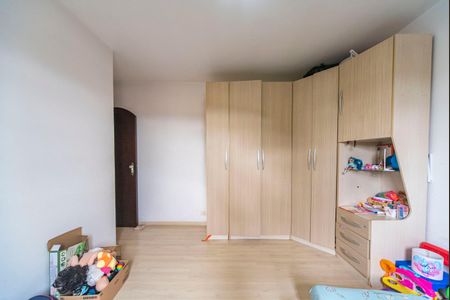 Casa à venda com 240m², 4 quartos e 6 vagas Casa à venda com 240m², 4 quartos e 6 vagasQuarto 1