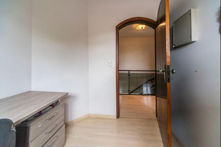 Casa à venda com 240m², 4 quartos e 6 vagas Casa à venda com 240m², 4 quartos e 6 vagasQuarto 3