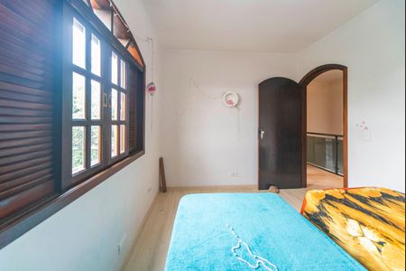 Casa à venda com 240m², 4 quartos e 6 vagas Casa à venda com 240m², 4 quartos e 6 vagasQuarto 2