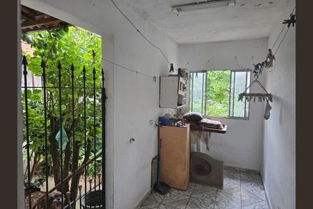 AREA INTERNA de casa à venda com 3 quartos, 250m² em Quitaúna, Osasco