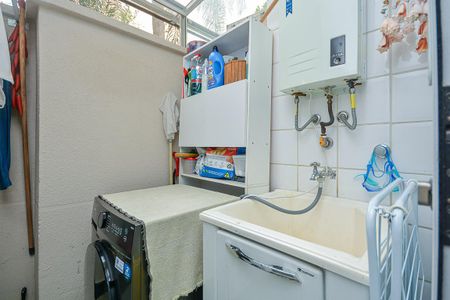 Casa à venda com 104m², 3 quartos e sem vagaÁrea de Serviço