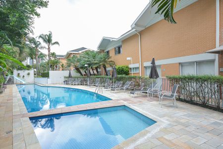 Casa à venda com 104m², 3 quartos e sem vagaÁrea comum - Piscina