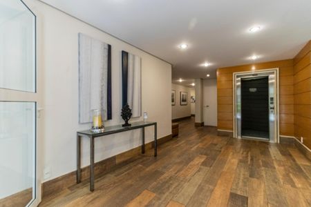 Apartamento à venda com 56m², 2 quartos e 1 vagaHall Social