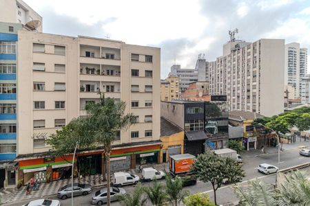 Vista de apartamento à venda com 2 quartos, 56m² em Vila Buarque, São Paulo