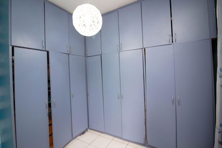 Casa à venda com 246m², 3 quartos e 3 vagas Casa à venda com 246m², 3 quartos e 3 vagasQuarto 3