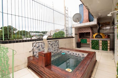 Casa à venda com 246m², 3 quartos e 3 vagas Casa à venda com 246m², 3 quartos e 3 vagasÁrea externa