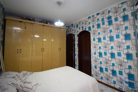 Casa à venda com 246m², 3 quartos e 3 vagas Casa à venda com 246m², 3 quartos e 3 vagasQuarto 2 - Suíte