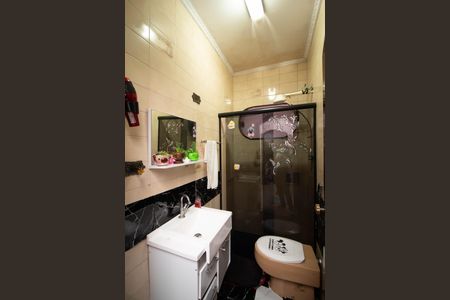 Casa à venda com 246m², 3 quartos e 3 vagas Casa à venda com 246m², 3 quartos e 3 vagasBanheiro Social