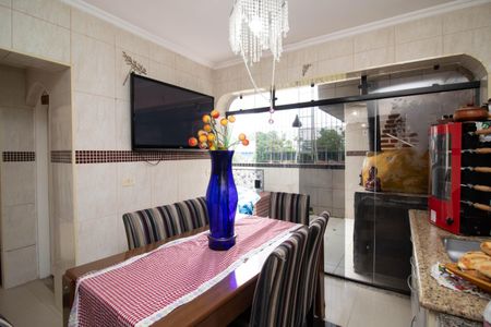 Casa à venda com 246m², 3 quartos e 3 vagas Casa à venda com 246m², 3 quartos e 3 vagasÁrea gourmet