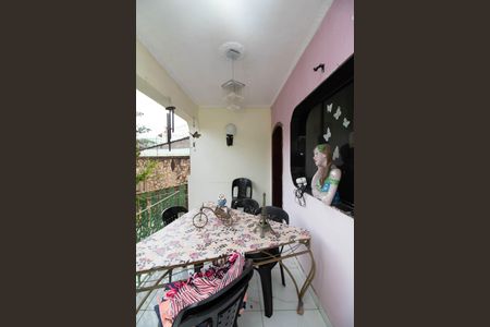 Casa à venda com 246m², 3 quartos e 3 vagas Casa à venda com 246m², 3 quartos e 3 vagasVaranda - Sala de jantar