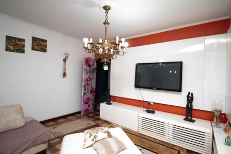 Casa à venda com 246m², 3 quartos e 3 vagas Casa à venda com 246m², 3 quartos e 3 vagasSala