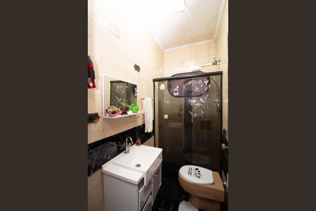 Casa à venda com 246m², 3 quartos e 3 vagas Casa à venda com 246m², 3 quartos e 3 vagasBanheiro Social