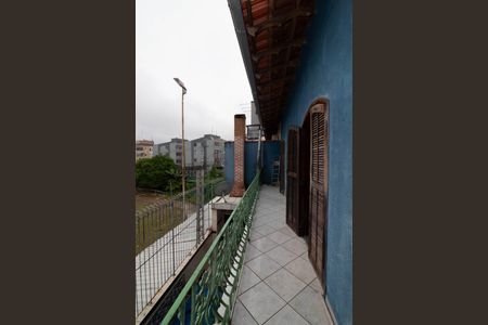 Casa à venda com 246m², 3 quartos e 3 vagas Casa à venda com 246m², 3 quartos e 3 vagasVaranda - Quarto 2 - Suíte