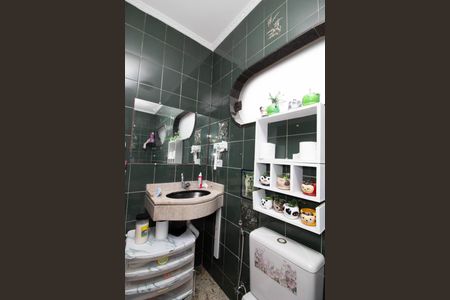 Casa à venda com 246m², 3 quartos e 3 vagas Casa à venda com 246m², 3 quartos e 3 vagasBanheiro da Suíte 1