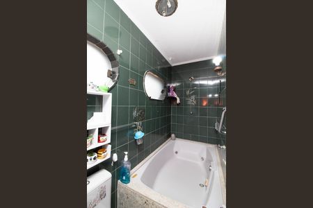 Casa à venda com 246m², 3 quartos e 3 vagas Casa à venda com 246m², 3 quartos e 3 vagasBanheiro da Suíte 1