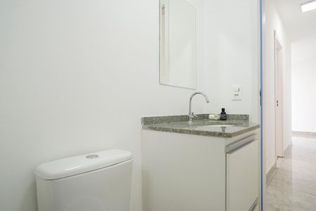 Apartamento para alugar com 70m², 3 quartos e 2 vagasBanheiro social