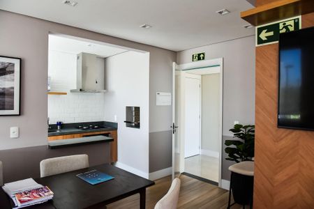 Apartamento para alugar com 42m², 2 quartos e 1 vagaÁrea comum - Salão de festas