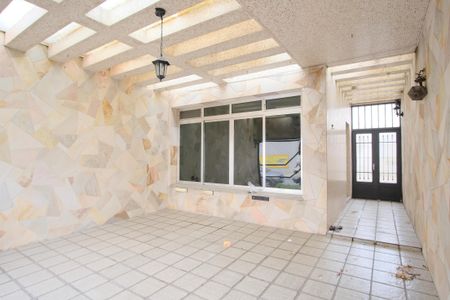 Casa para alugar com 141m², 4 quartos e 2 vagasGaragem