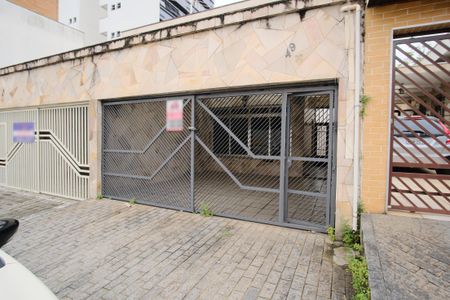 Casa para alugar com 141m², 4 quartos e 2 vagasFachada