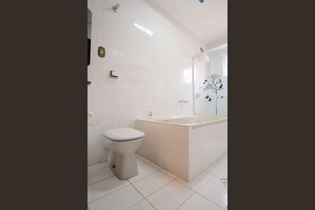 Casa para alugar com 141m², 4 quartos e 2 vagasBanheiro da Suíte