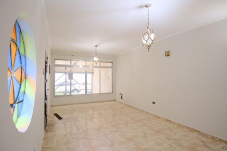 Sala de casa para alugar com 4 quartos, 141m² em Vila Carrão, São Paulo