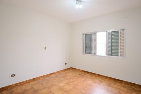 Casa para alugar com 141m², 4 quartos e 2 vagasQuarto 2