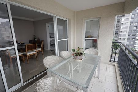 Apartamento à venda com 124m², 3 quartos e 2 vagasSacada