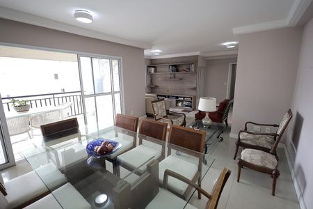 Apartamento à venda com 124m², 3 quartos e 2 vagasSala