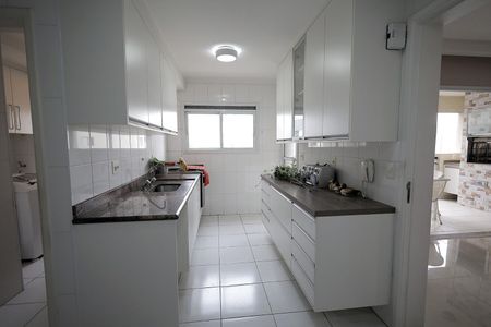 Apartamento à venda com 124m², 3 quartos e 2 vagasCozinha