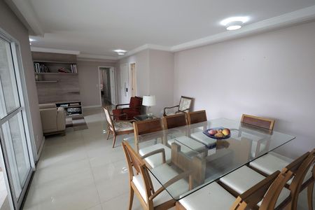 Apartamento à venda com 124m², 3 quartos e 2 vagasSala