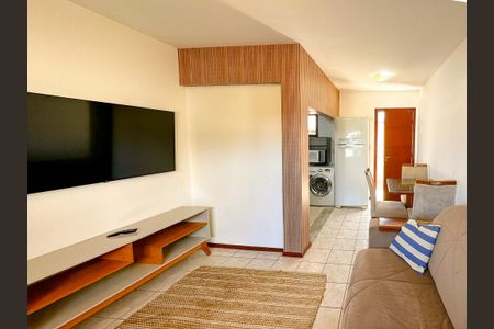 Sala de TV de apartamento para alugar com 1 quarto, 35m² em Ingleses do Rio Vermelho, Florianópolis