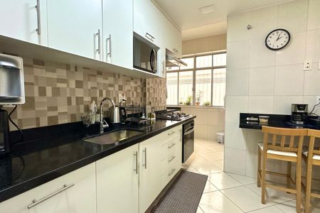 Apartamento para alugar com 110m², 3 quartos e sem vaga